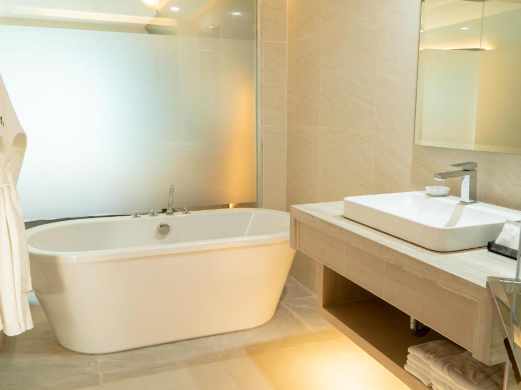 Amora Beach Resort image (7)