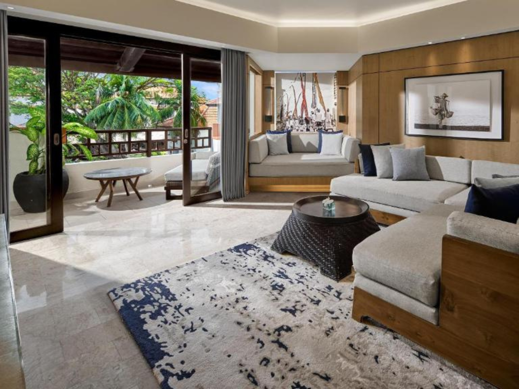 Grand Hyatt inside image (4)