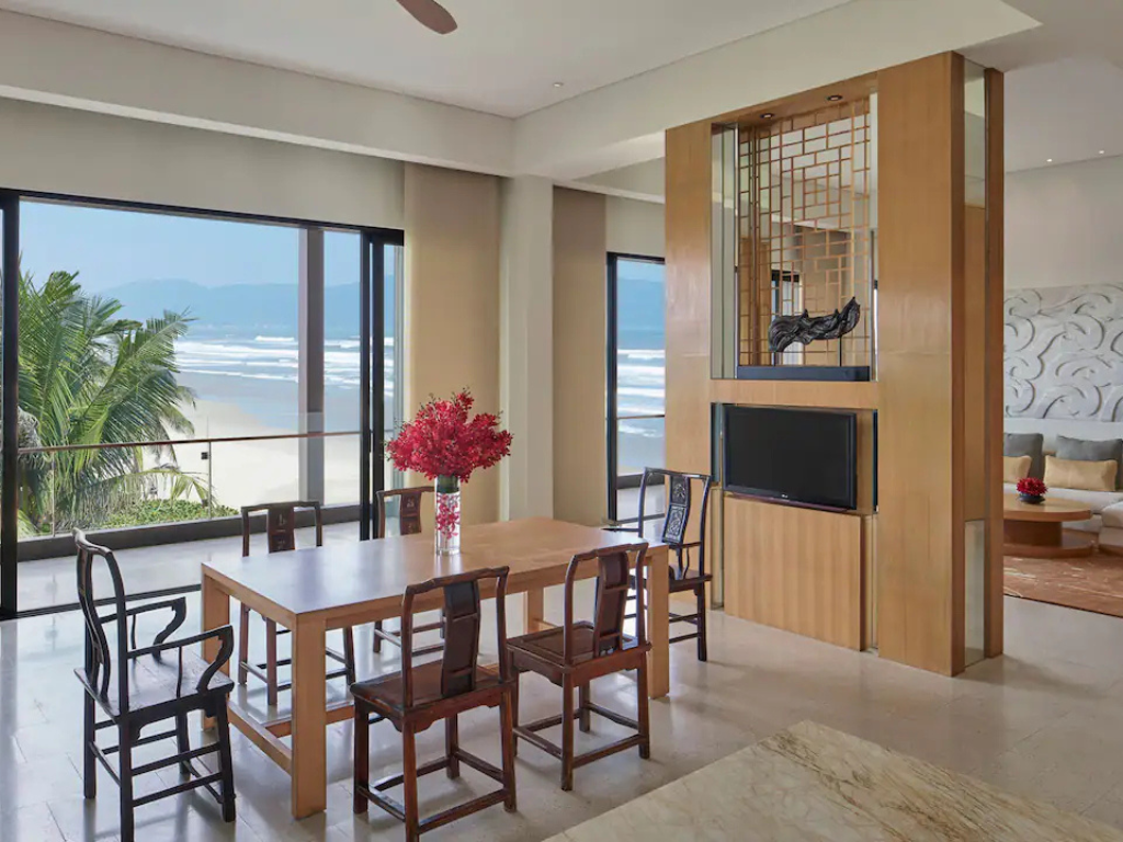 Hyatt Regency Danang inside image (4)
