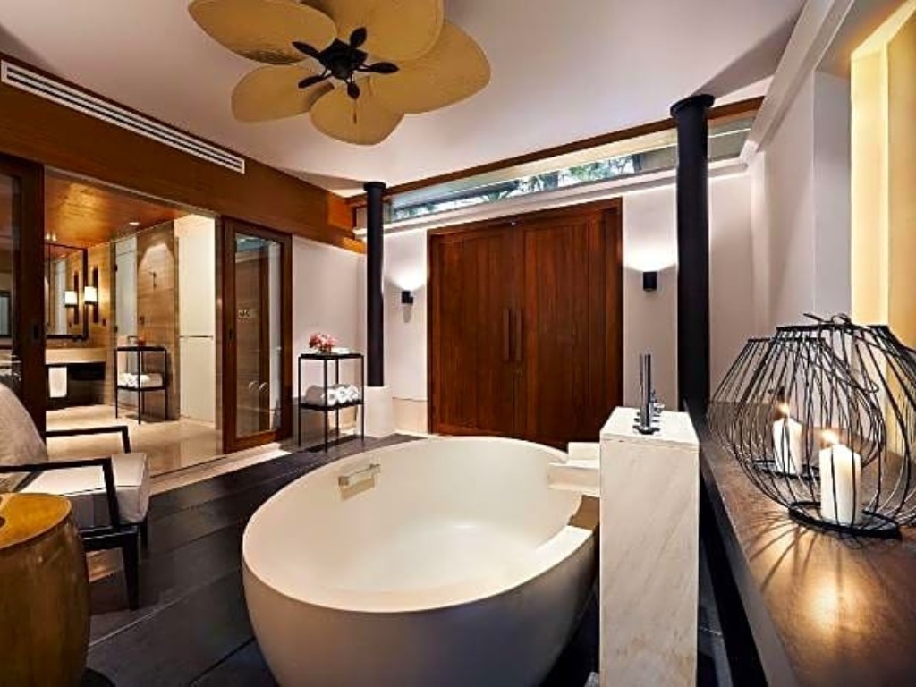 Hyatt Regency Hua Hin inside image