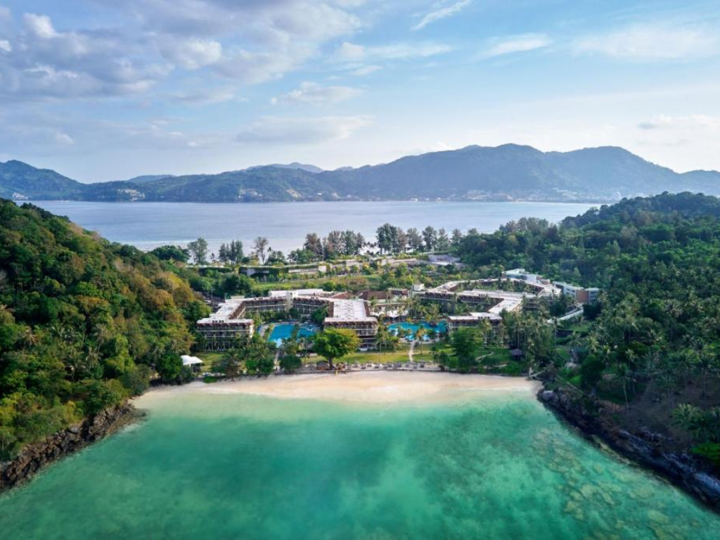 Marriott Resort & Spa Merlin Beach image