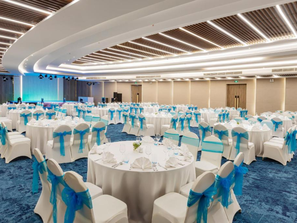 Melia Danang Beach Resort image (4)
