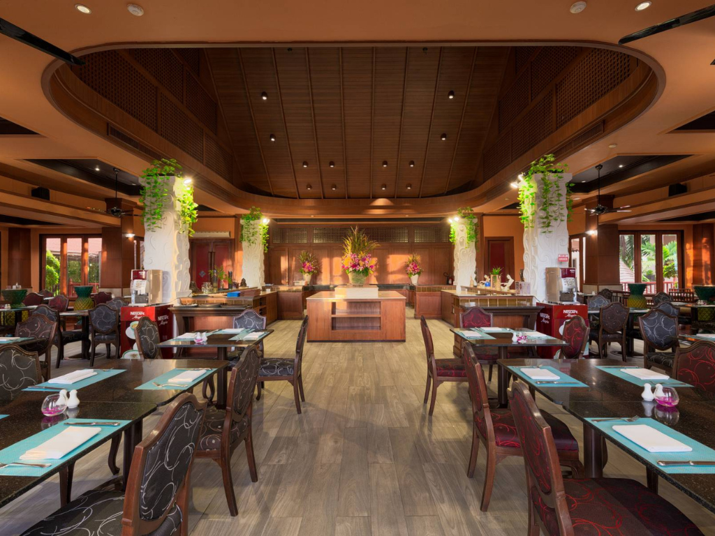 Novotel Phuket Resort inside image 5