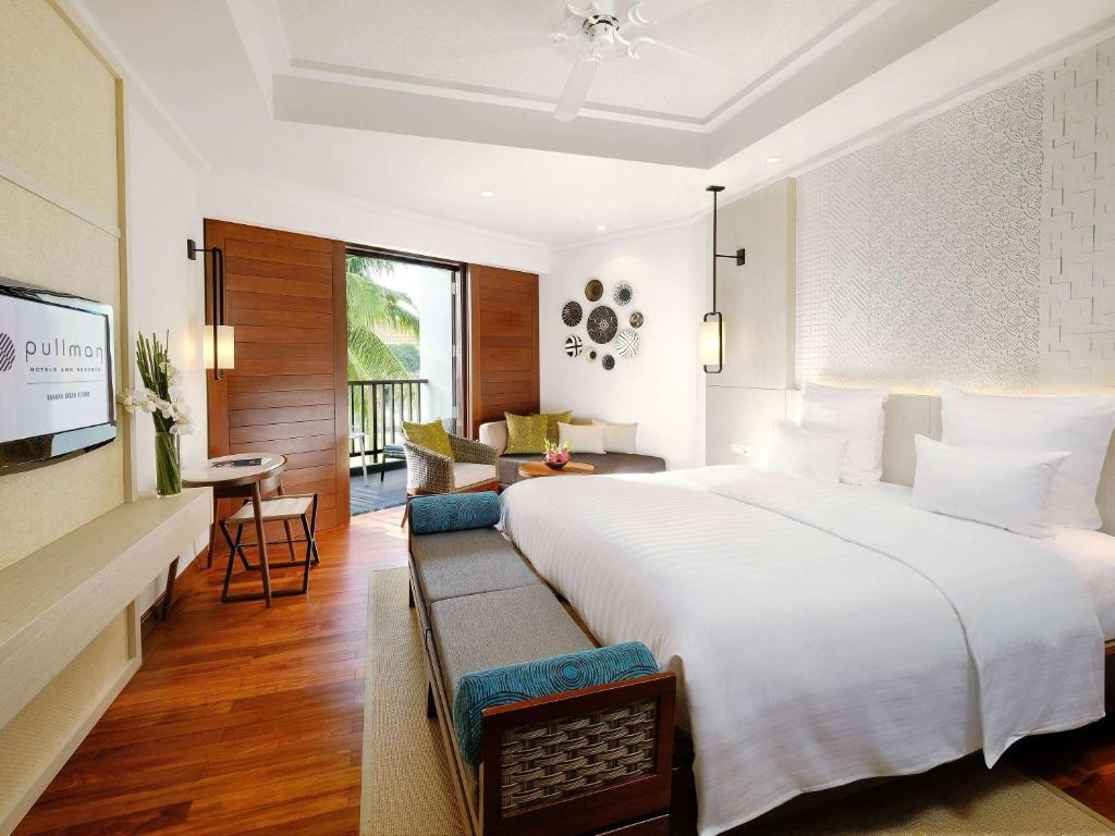 Pullman Danang Beach Resort inside image (3)