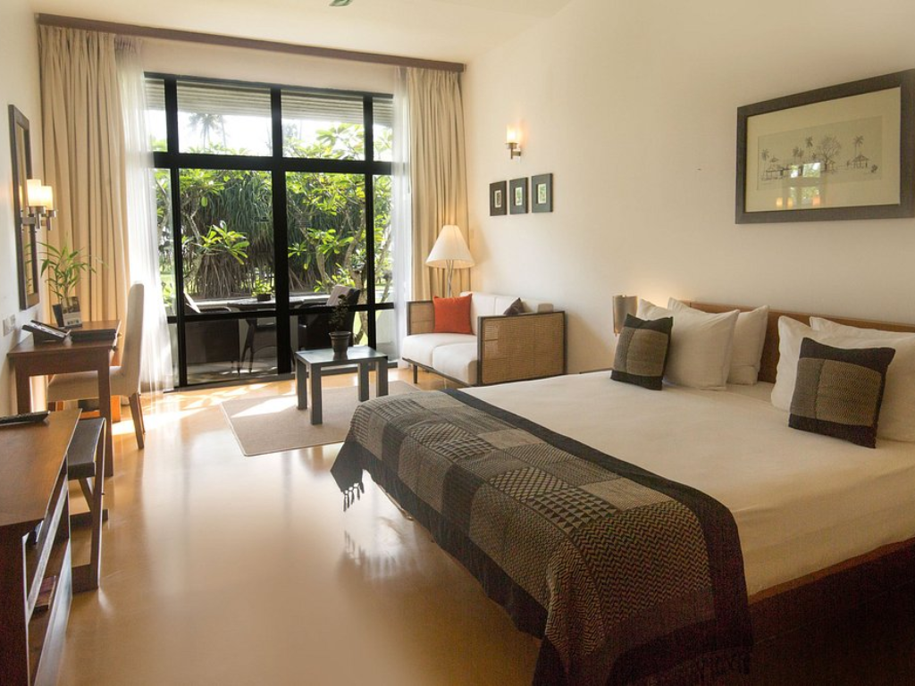 The Blue Water Resort & Spa inside image (1)