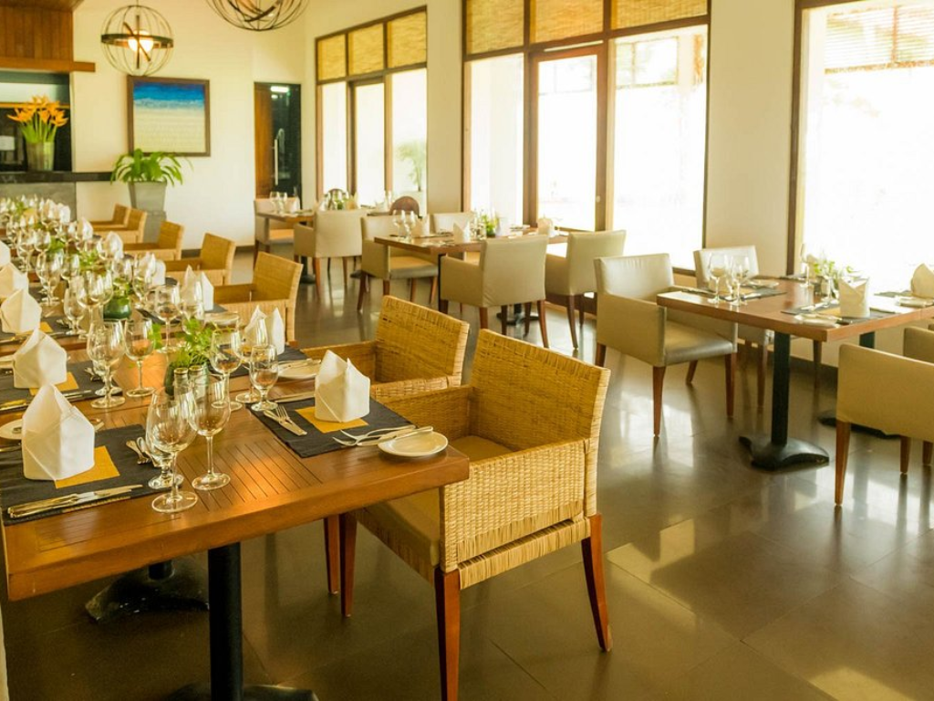 The Blue Water Resort & Spa inside image (2)