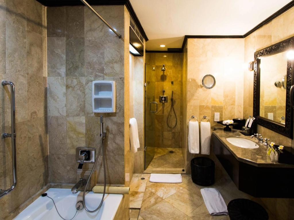 The Royal Beach Seminyak inside image (1)